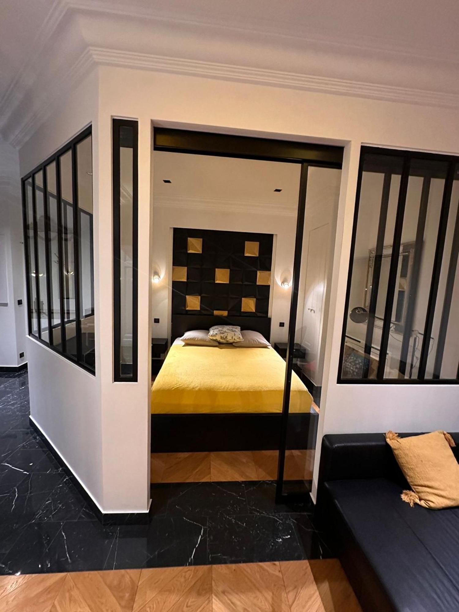 Appartement Cosy Sur Les Champs-Elysees Renoved Paris Exterior foto